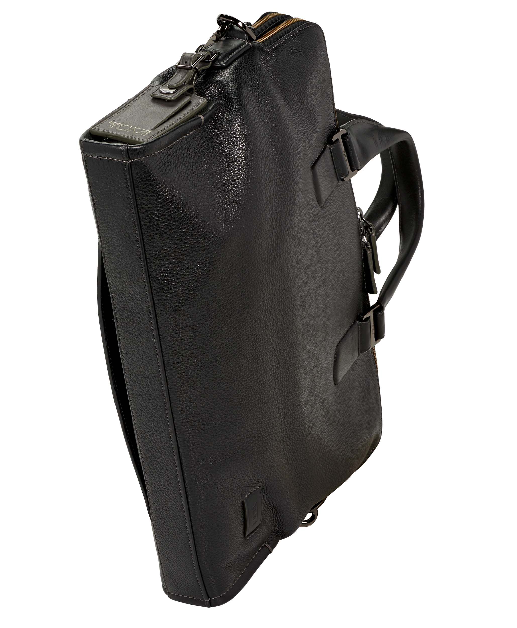 tumi harrison seneca