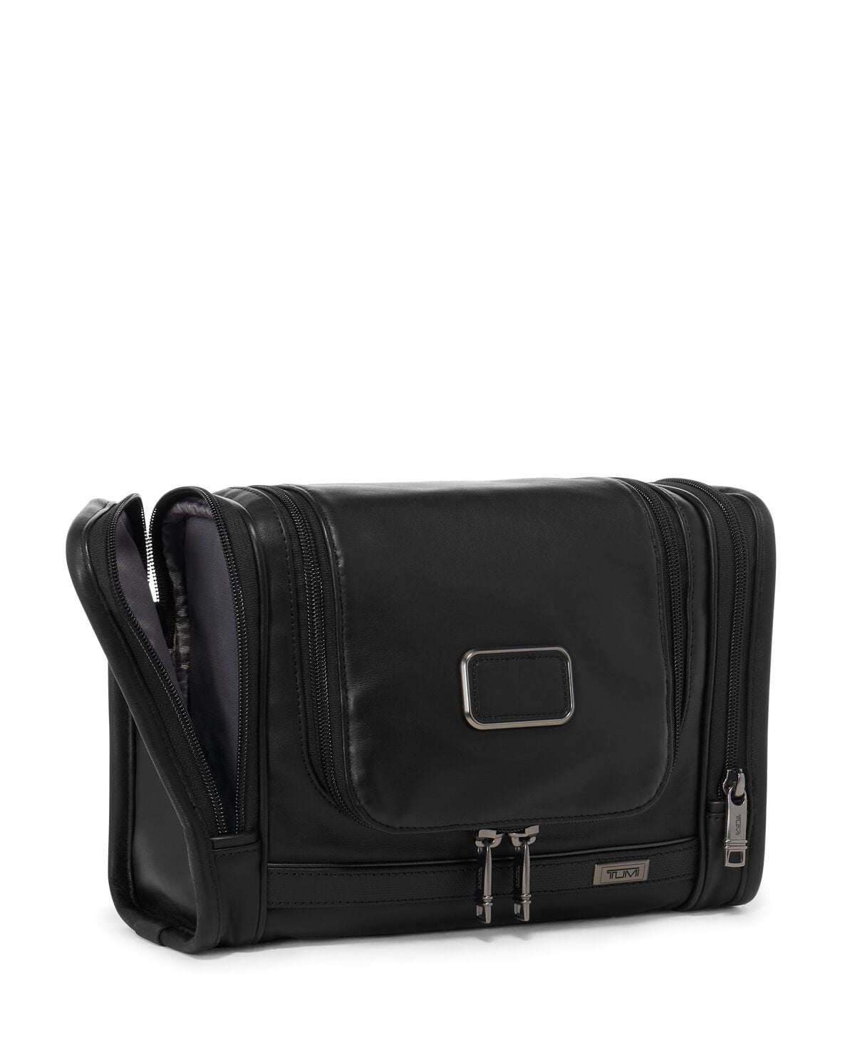 Alpha Hanging Travel Kit