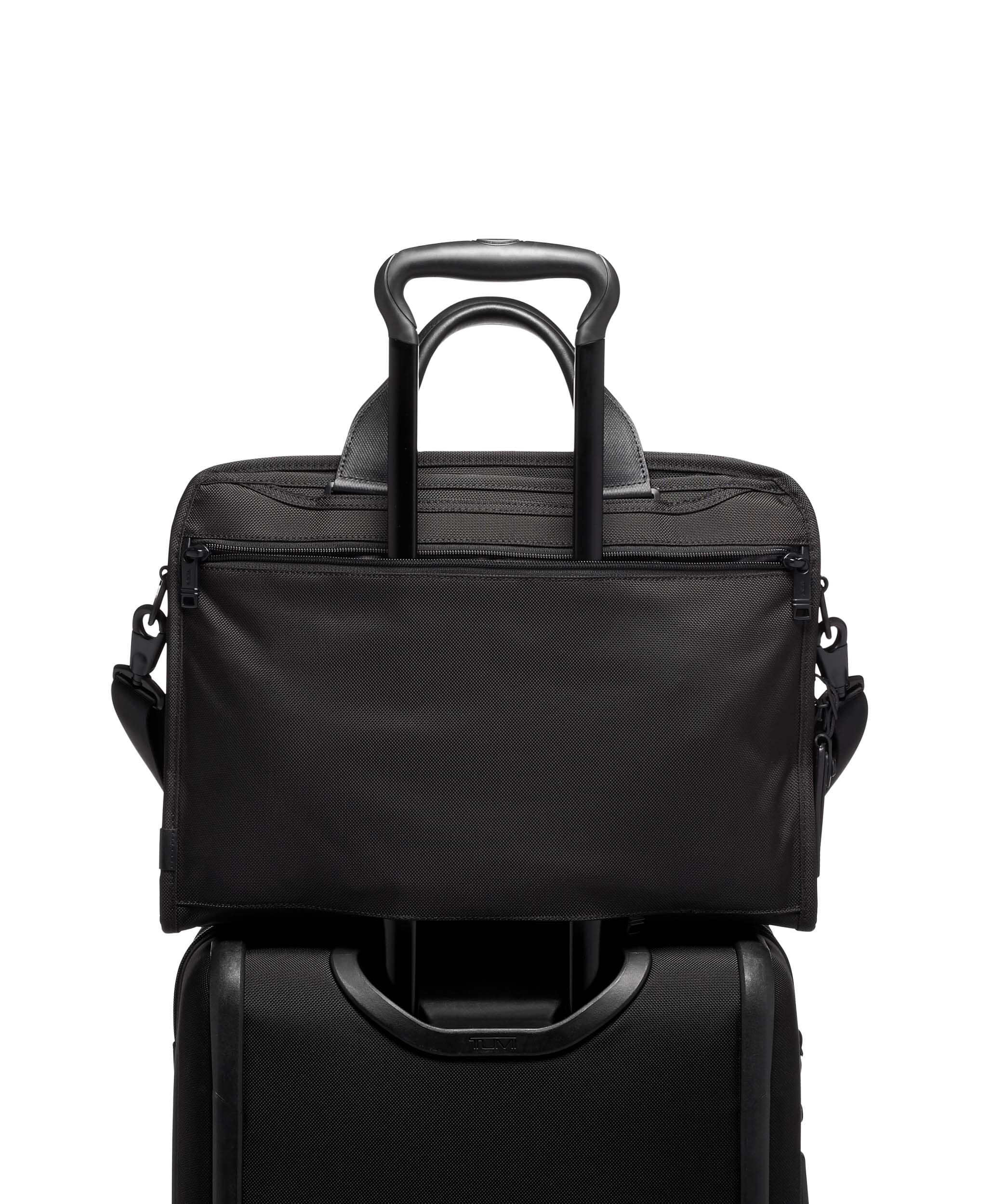 Tumi 2025 privacy folio