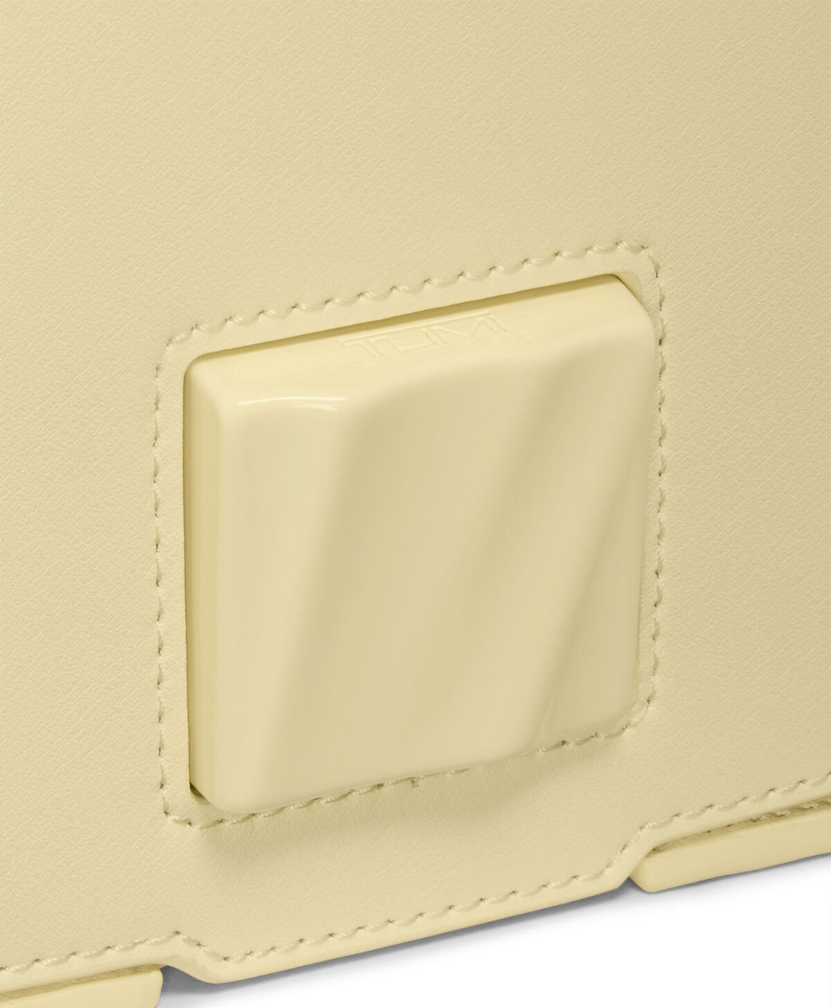 Olas Olas Small Shoulder Bag | TUMI Olas Small Shoulder Bag