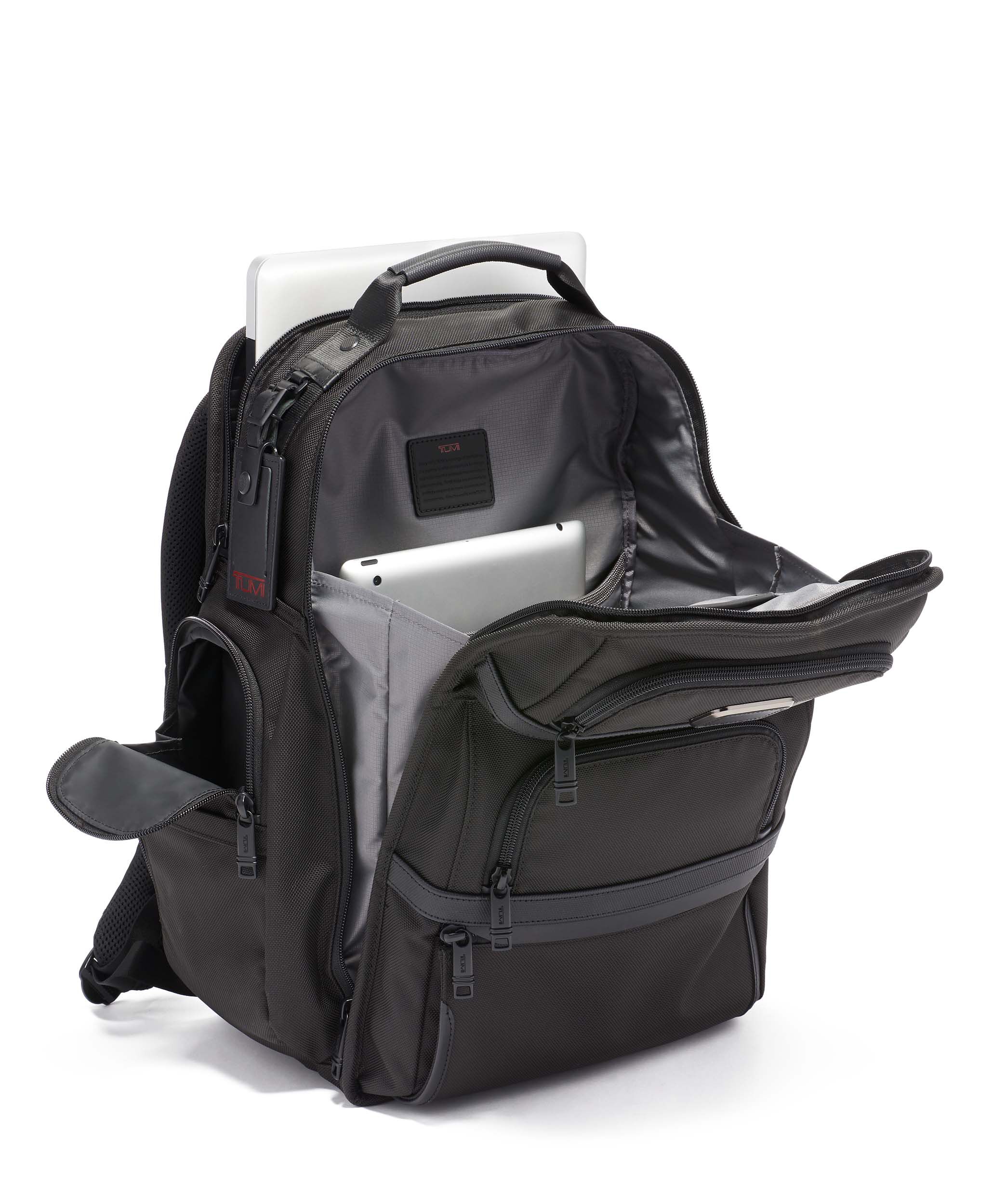 Alpha 2025 3 tumi