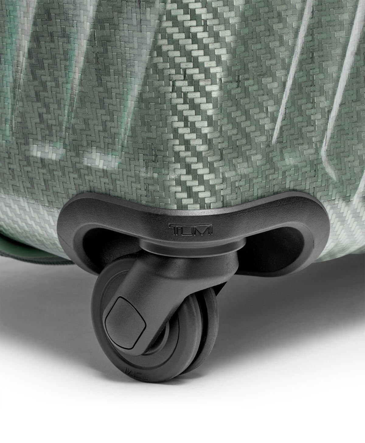 TUMI Extended Trip Checked Luggage 76 cm